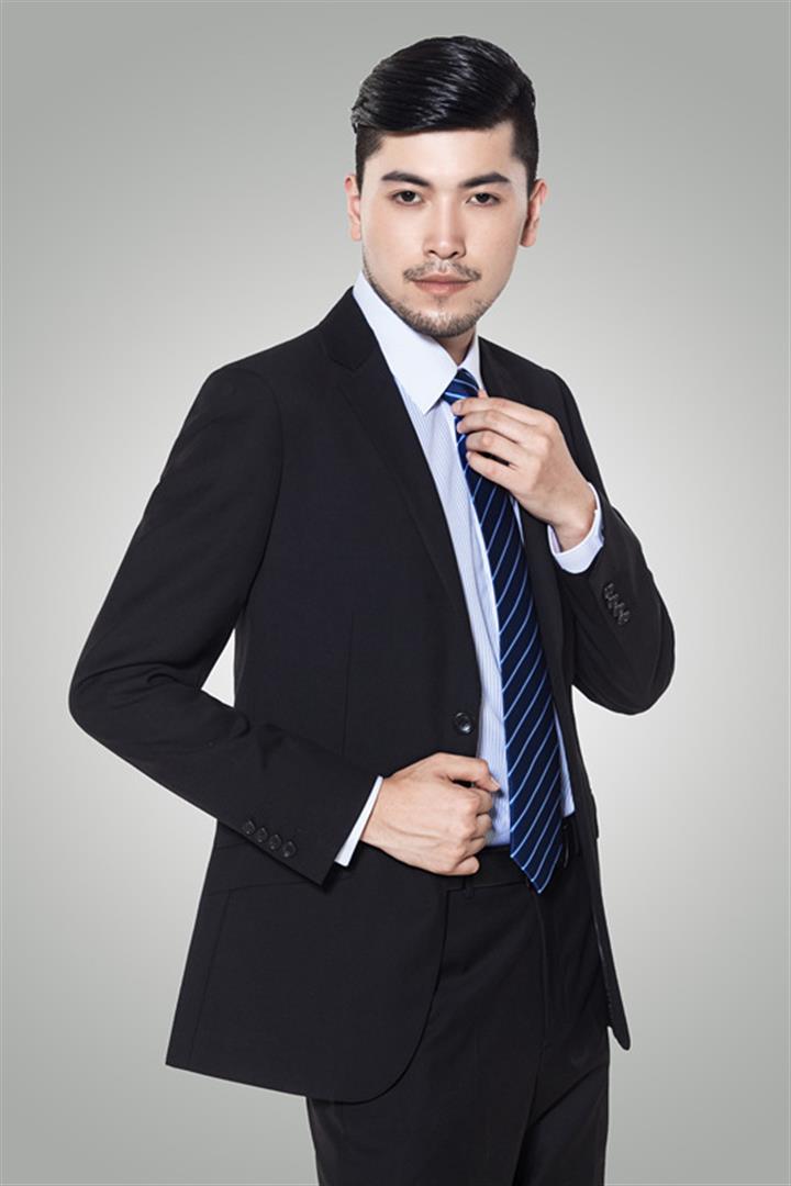 罗金华 美术指导负责人